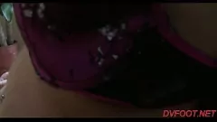 चलाएँ पतली एरिका की कामुक चुसाई के साथ फ़ुटजॉब फेटिश