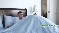 Putar Latina Step-Sister mengejutkan saya dengan blowjob nakal