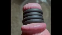 Abspielen Pumpen Sie das Vergnügen auf: Big Dick Wachstum mit Schwanzringen