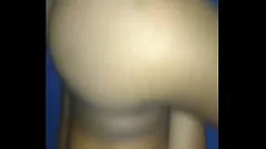 Riproduci Busty Brunette gode della BBC: cavalcate amatoriali sensuali