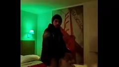 Redare La flaite travesti unknown Alondra mi-a vizitat mie cameră pentru a-mi da un pico și mi-a părut dick cu mult moco