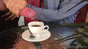 Riproduci Mi piace il caffè con molto latte