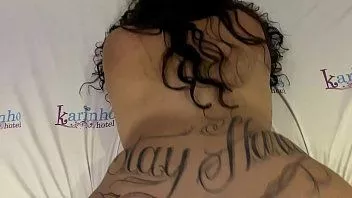 Reproduzir bunda tatuada gordinha fodendo sem parar