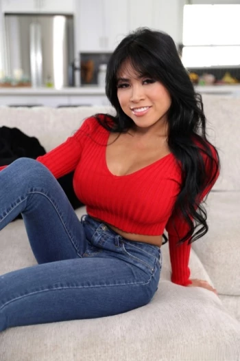 pornstar Ember Snow